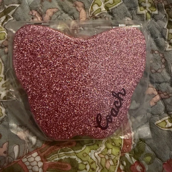 Coach Pink Butterfly Compact - Picture 3 of 4